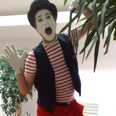hire a mime performer